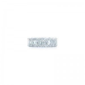 Kwiat ASHOKA® Diamond Shared Prong Eternity Band
