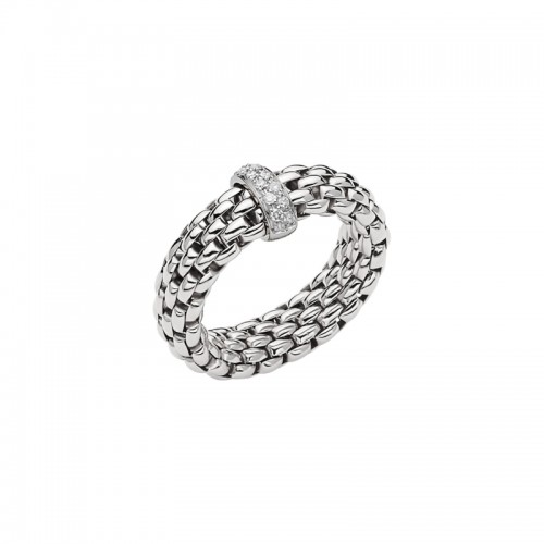 RING WITH DIAS