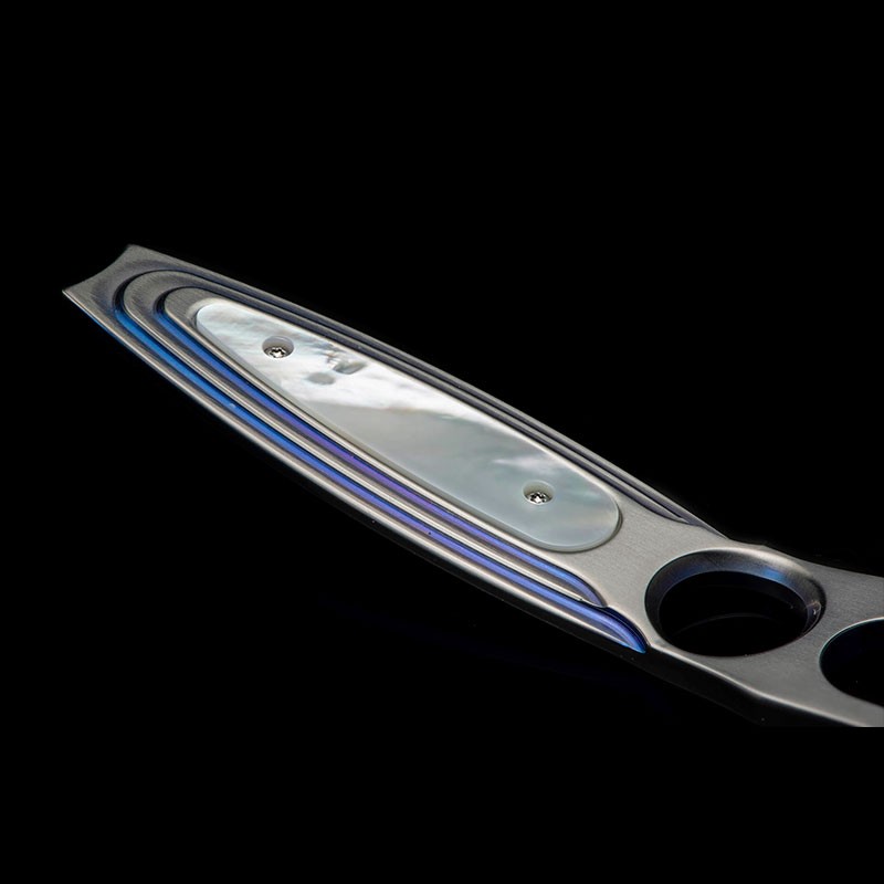 William Henry 'Spyglass' Divot Tool