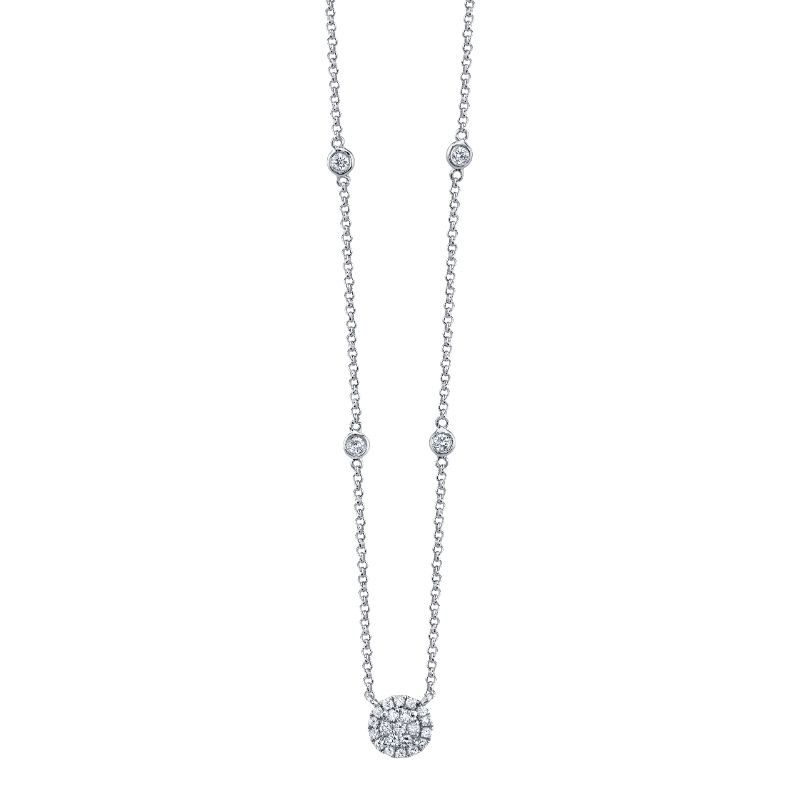 Deutsch Signature Round Shape Halo Pendant With An Illusion Set Round Center