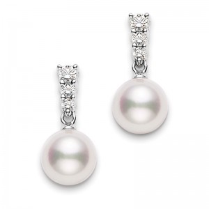 Mikimoto Earrings Akoya 8.00mm D-0.29ct(6) 18kwg