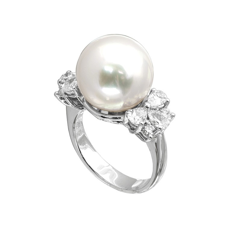 Jye's Pearl and diamond Cluster Ring