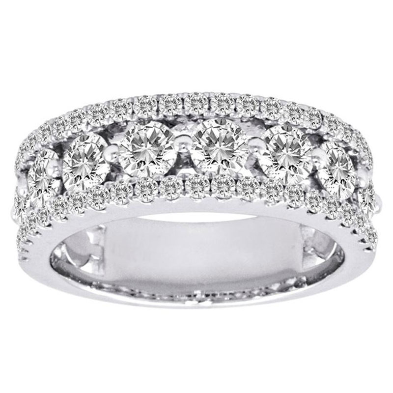 Deutsch Signature Round Diamonds with Pave Diamond Borders Band