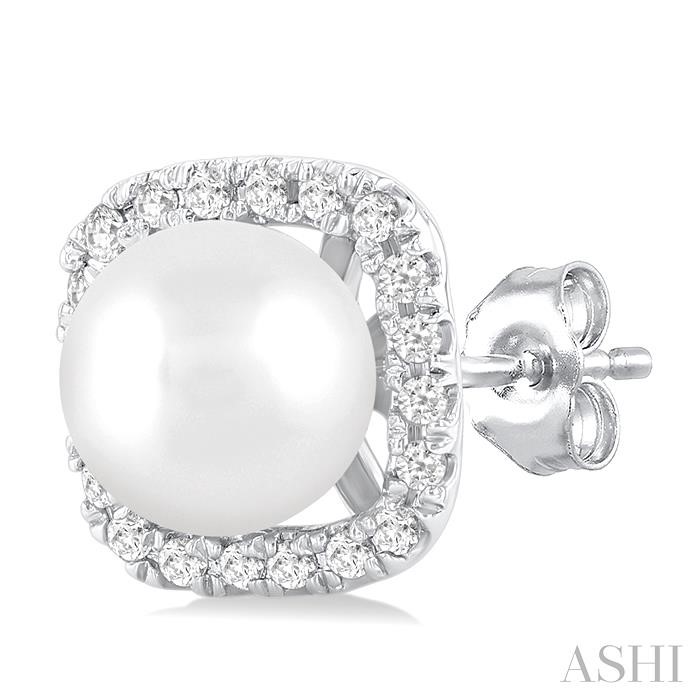 Pearl & Petite Halo Diamond Fashion Earrings