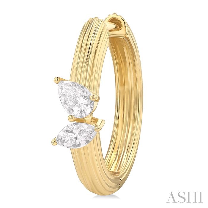 Ribbed Diamond Fashion Hoop Earrings