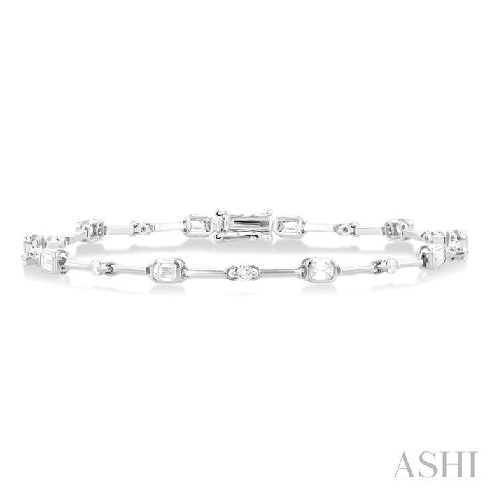 Emerald Shape Bezel Set Diamond Bracelet