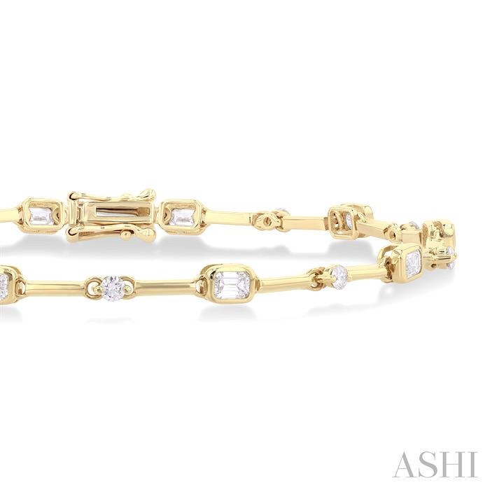 Emerald Shape Bezel Set Diamond Bracelet