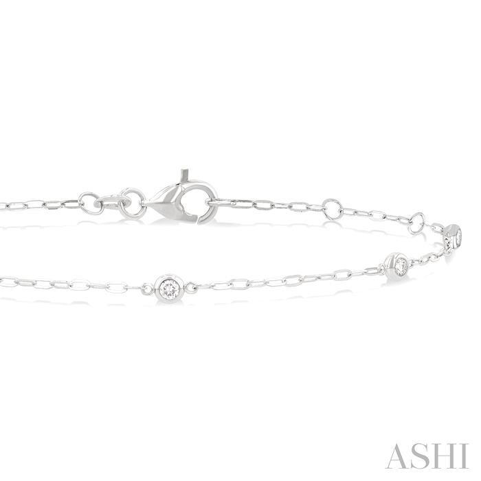 Round Shape Paperclip Diamond Station Bracelet
