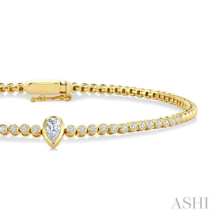 Luna Bezel Pear Shape Diamond Fashion Bracelet
