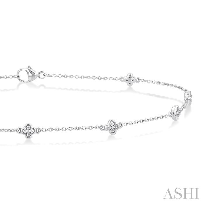 Clover Diamond Station Chain Bracelet