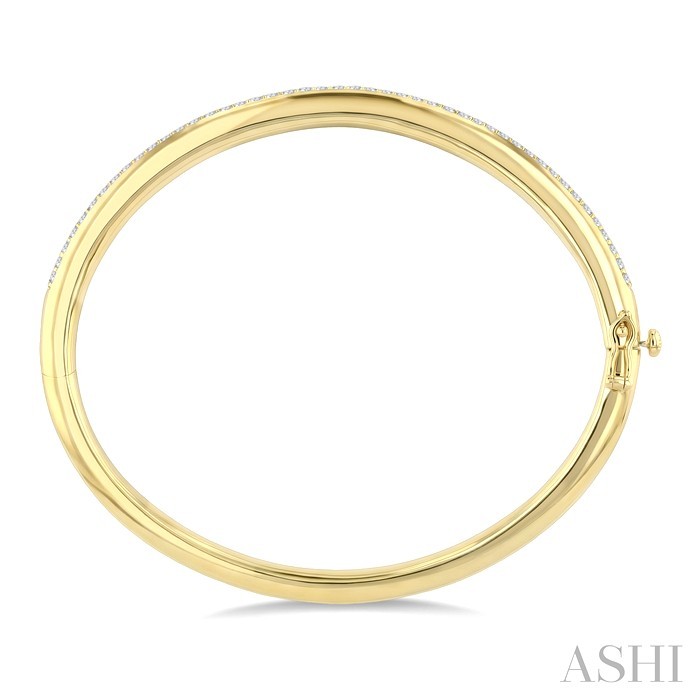 Aeris Gold Pave-Set Diamond Fashion Bangle