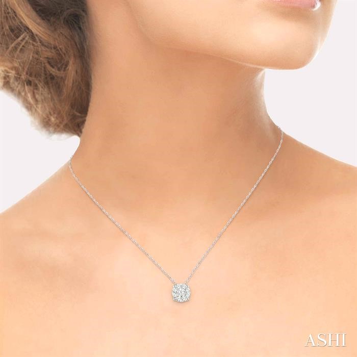 LOVEBRIGHT ESSENTIAL DIAMOND SOLITAIRE PENDANT