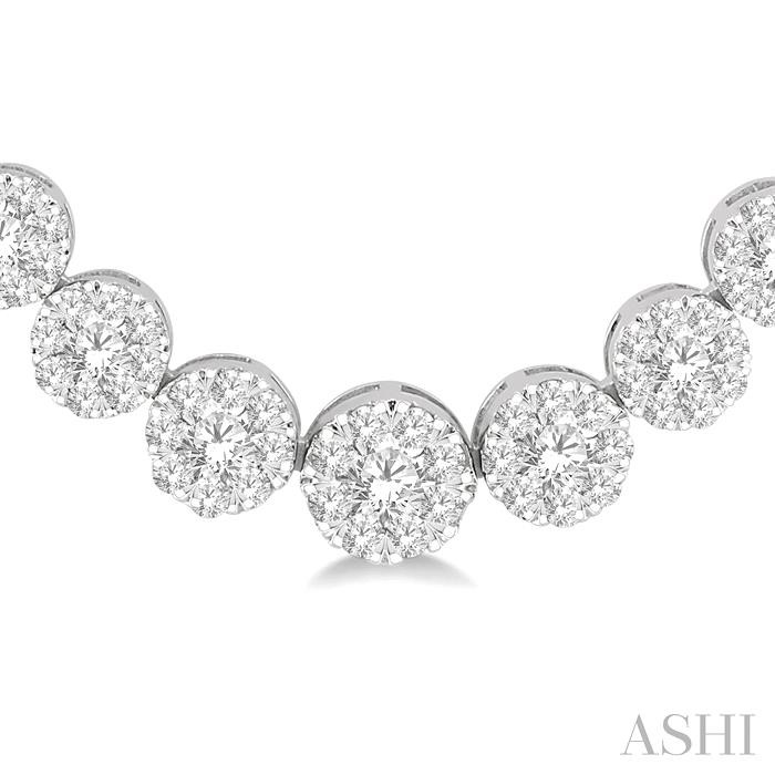 LOVEBRIGHT ESSENTIAL DIAMOND SMILE NECKLACE